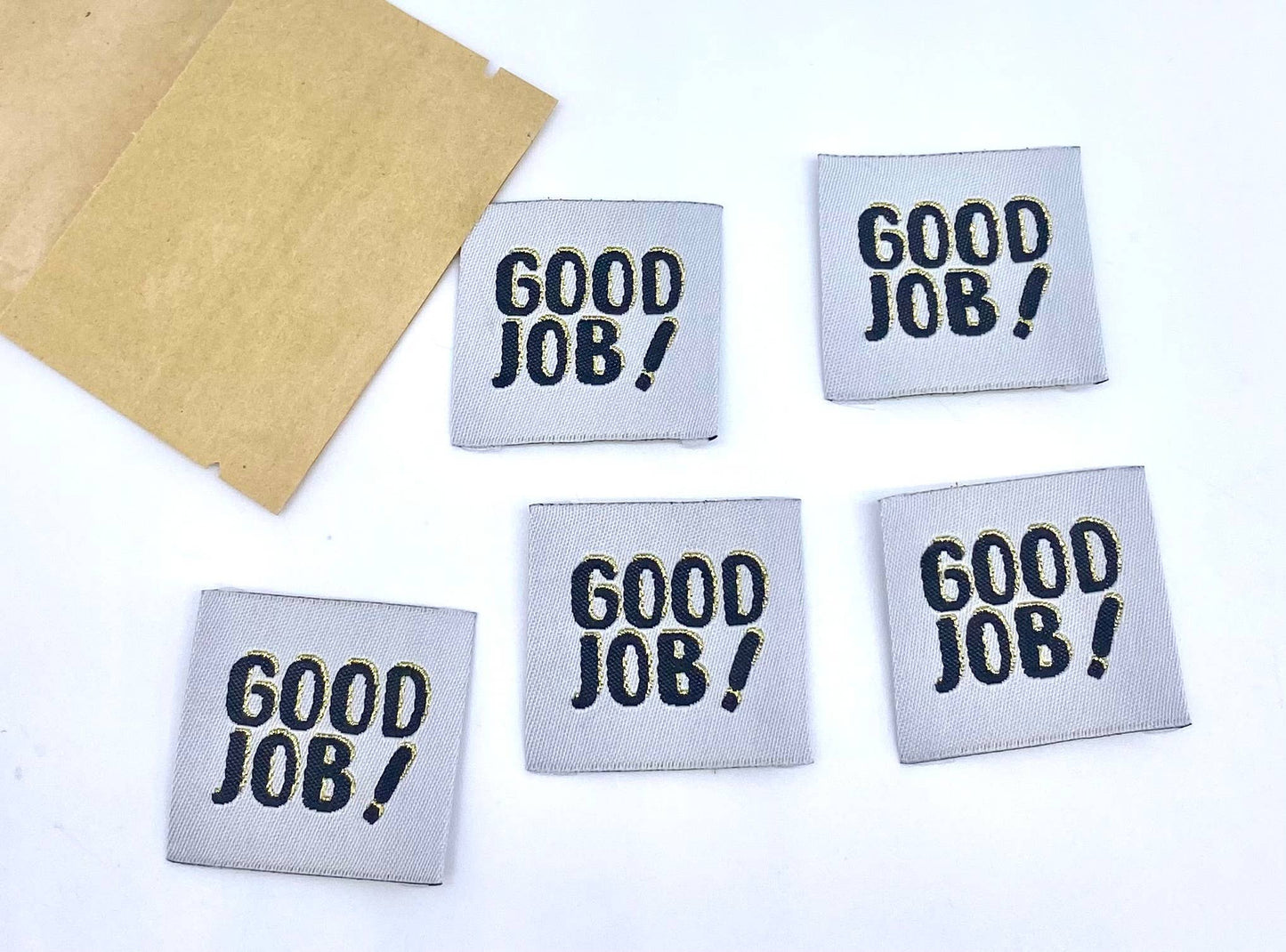 Étiquette tissée à coudre "GOOD JOB!" Écru , noir et lurex