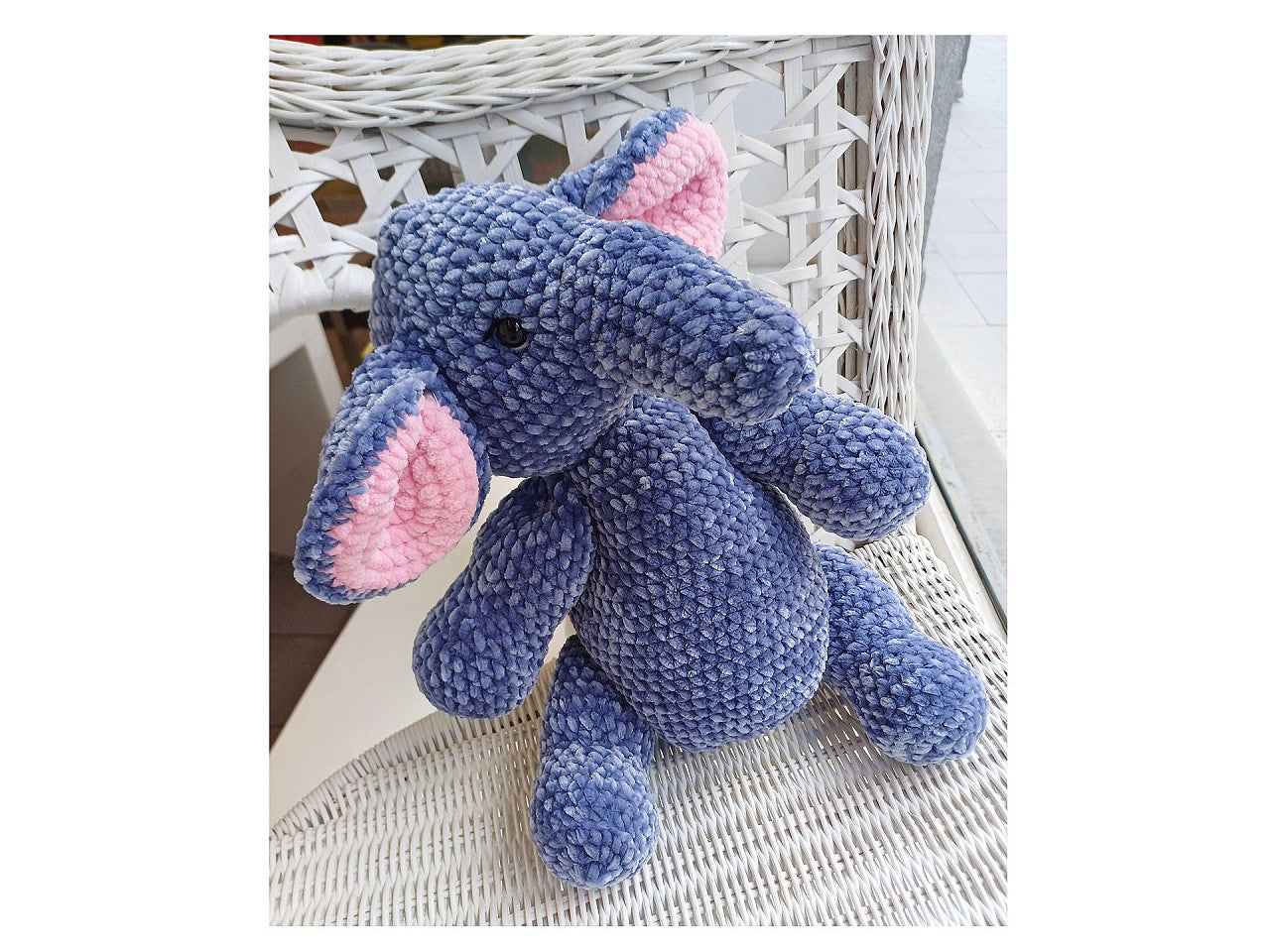 Fil à tricoter chenille YarnArt Dolce, 100 g