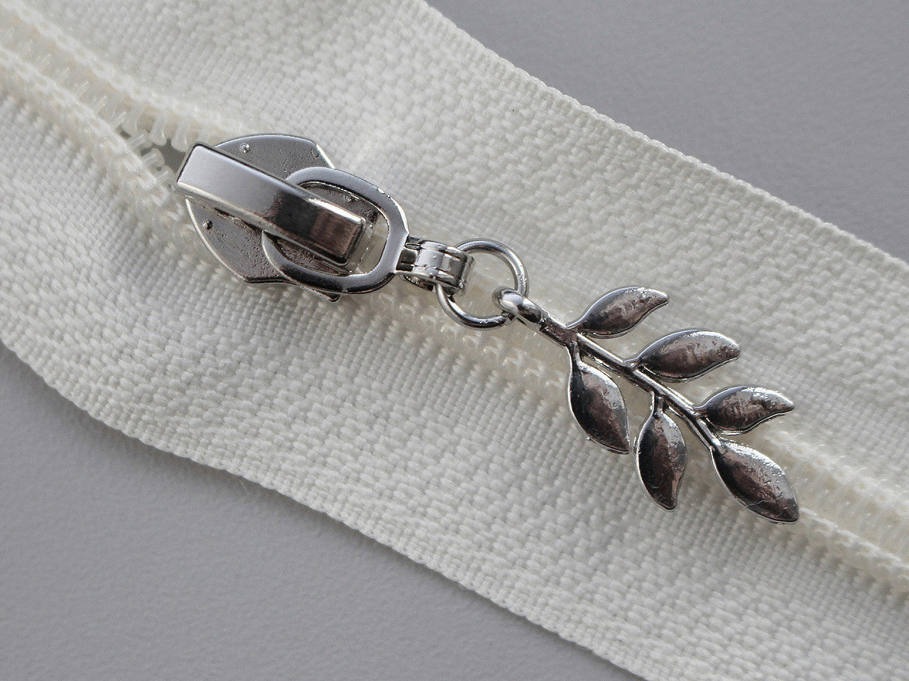 Curseur pour FAG en plastique N<sup>o</sup> 3 avec crochet pendentif