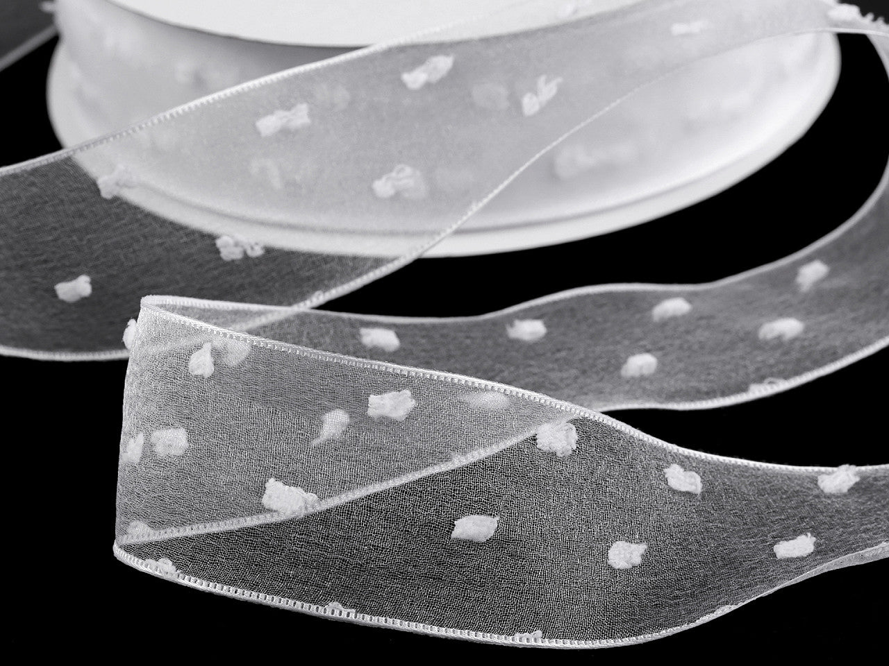 Ruban en organza avec bourgeons, largeur 40 mm