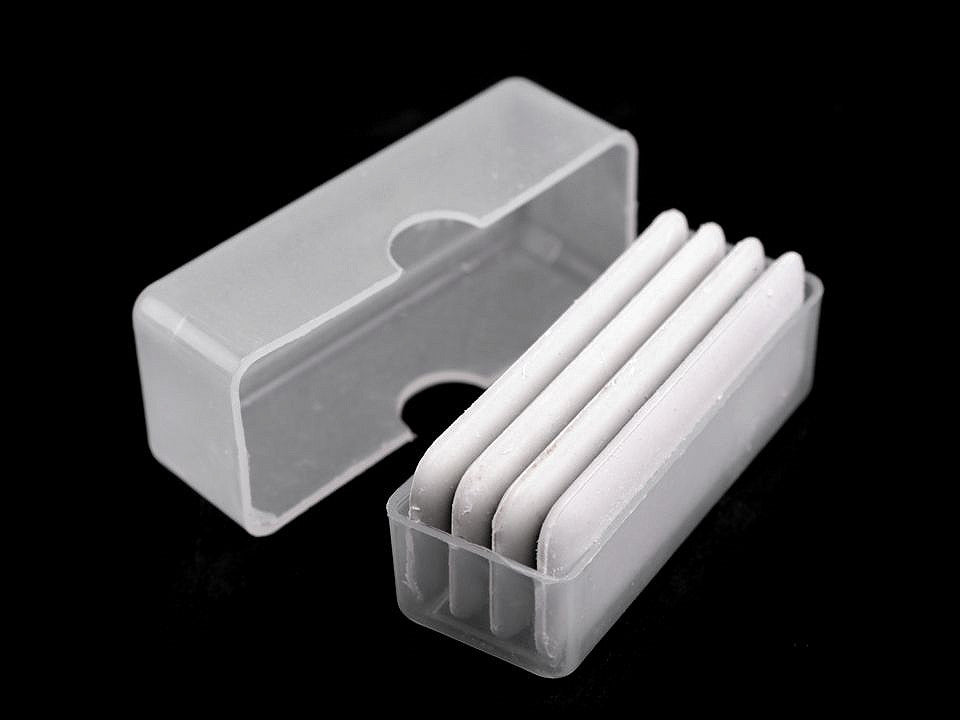 Lot de 4 craies de tailleur dans une boîte