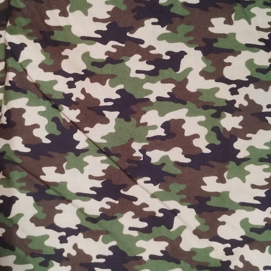 Coupon 100% coton oekotex env. 100x150cm motifs camouflage