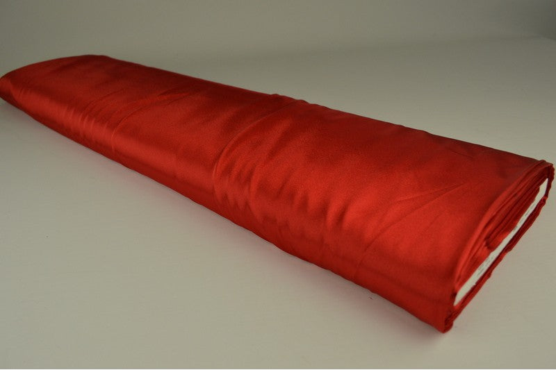 Satin (polyester) en précommande par 2 mètres