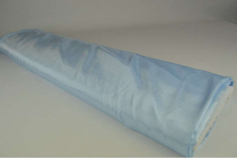 Satin (polyester) en précommande par 2 mètres