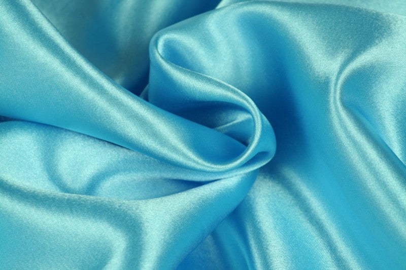 Satin (polyester) en précommande par 2 mètres
