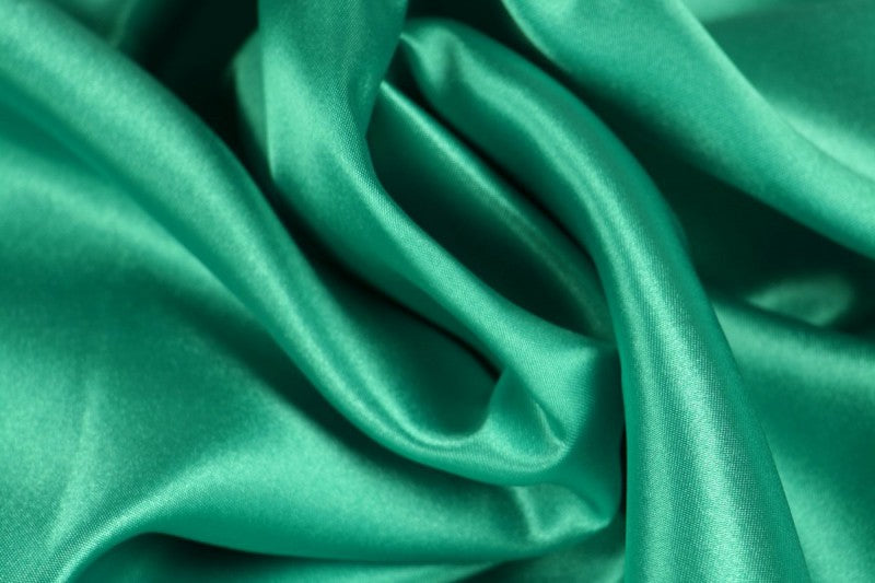 Satin (polyester) en précommande par 2 mètres