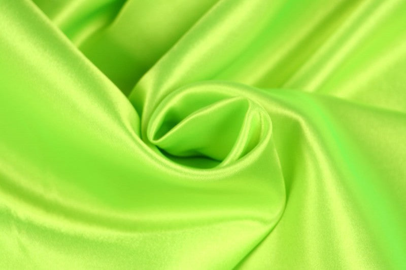Satin (polyester) en précommande par 2 mètres