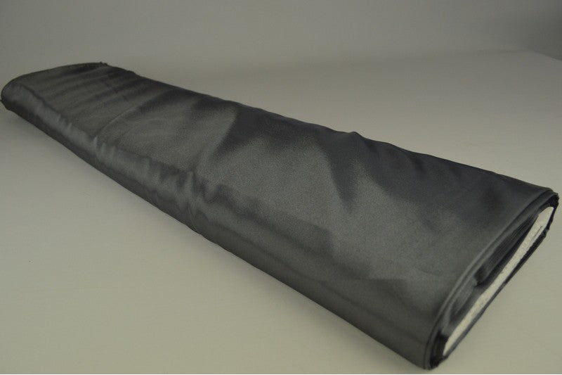 Satin (polyester) en précommande par 2 mètres