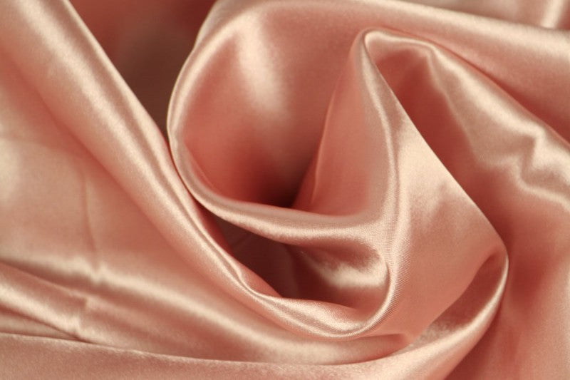 Satin (polyester) en précommande par 2 mètres