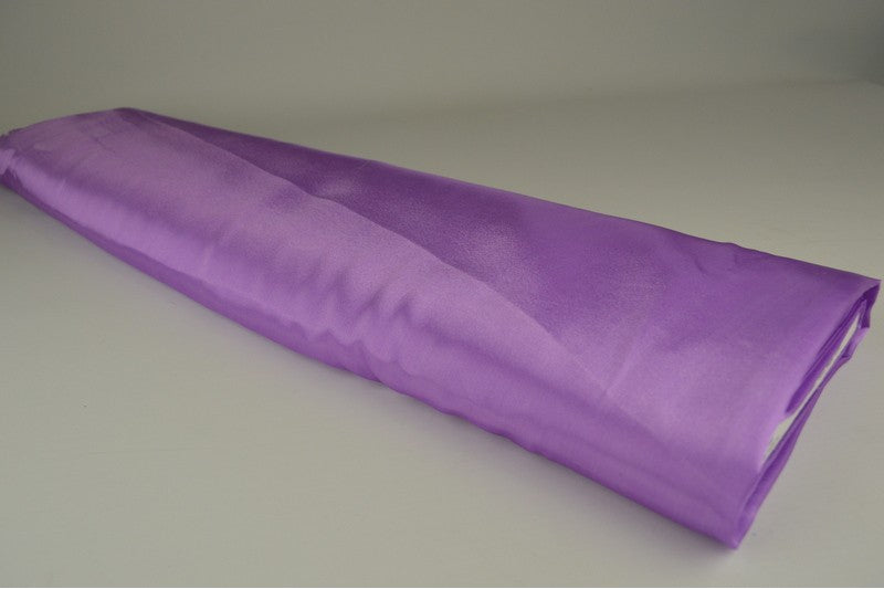Satin (polyester) en précommande par 2 mètres