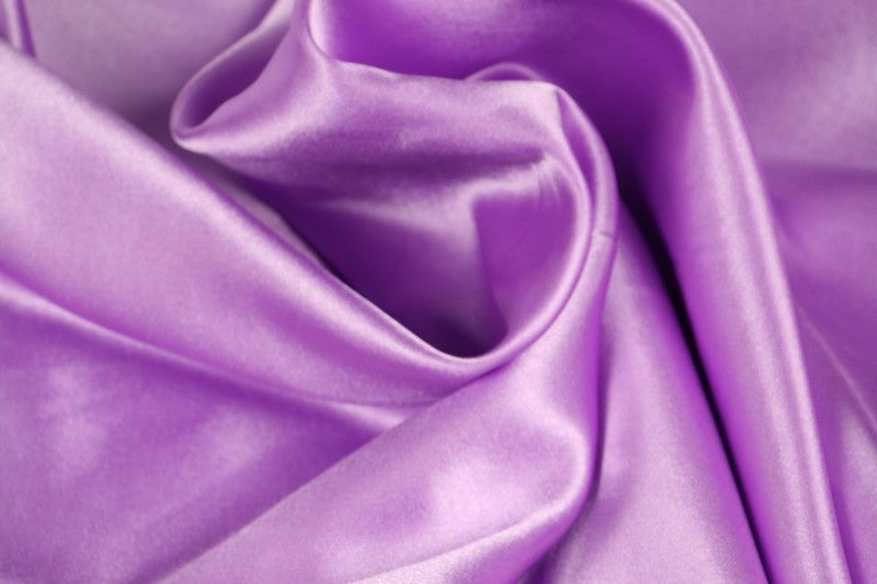 Satin (polyester) en précommande par 2 mètres