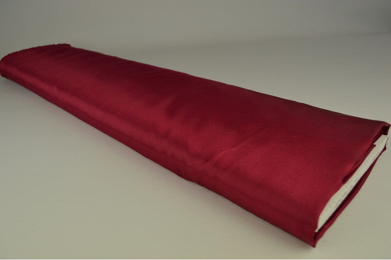 Satin (polyester) en précommande par 2 mètres