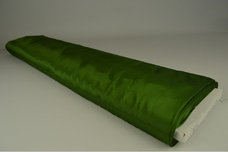 Satin (polyester) en précommande par 2 mètres