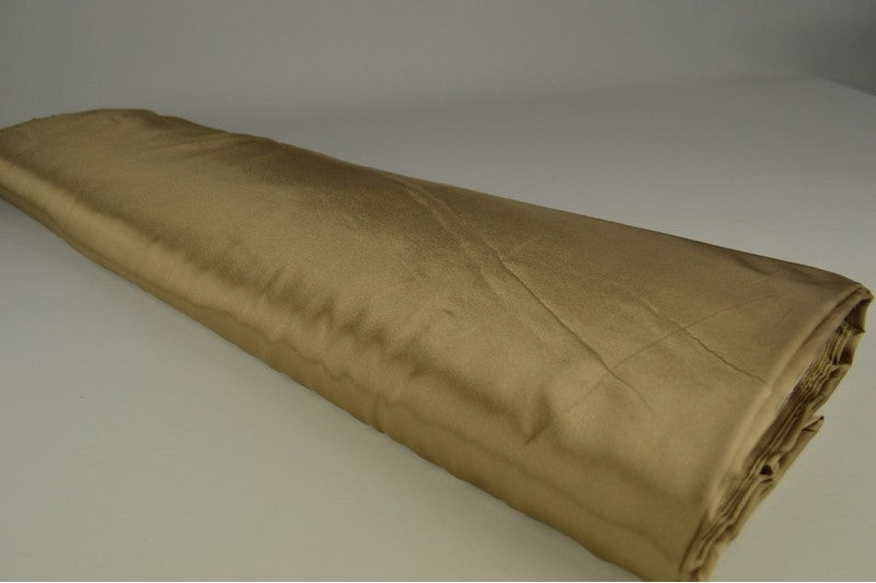 Satin (polyester) en précommande par 2 mètres