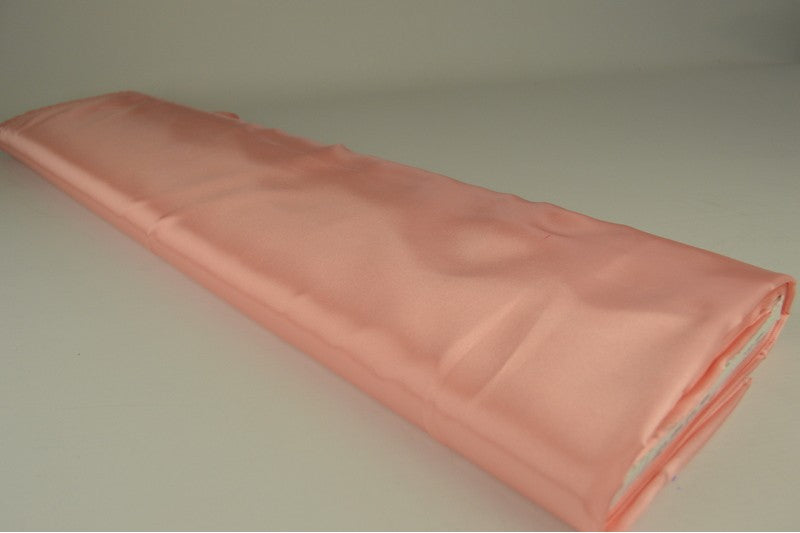 Satin (polyester) en précommande par 2 mètres