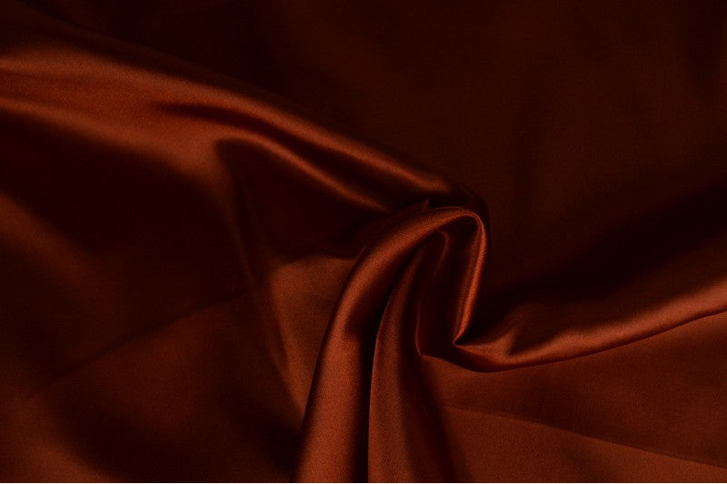 Satin (polyester) en précommande par 2 mètres