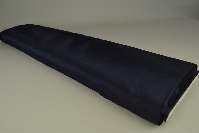 Satin (polyester) en précommande par 2 mètres