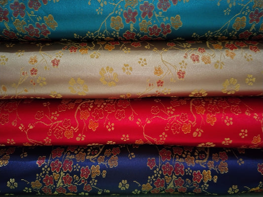 Tissu brocart motif daisy